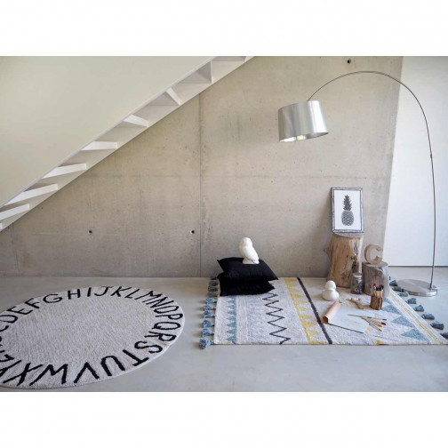 Tapis enfant coton lavable rond beige alphabet noir Lorena Canals