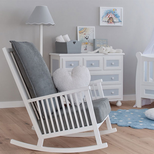 tapis-bleu-chambre-bebe