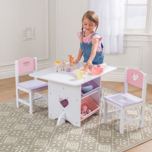 table chambre fille montessori